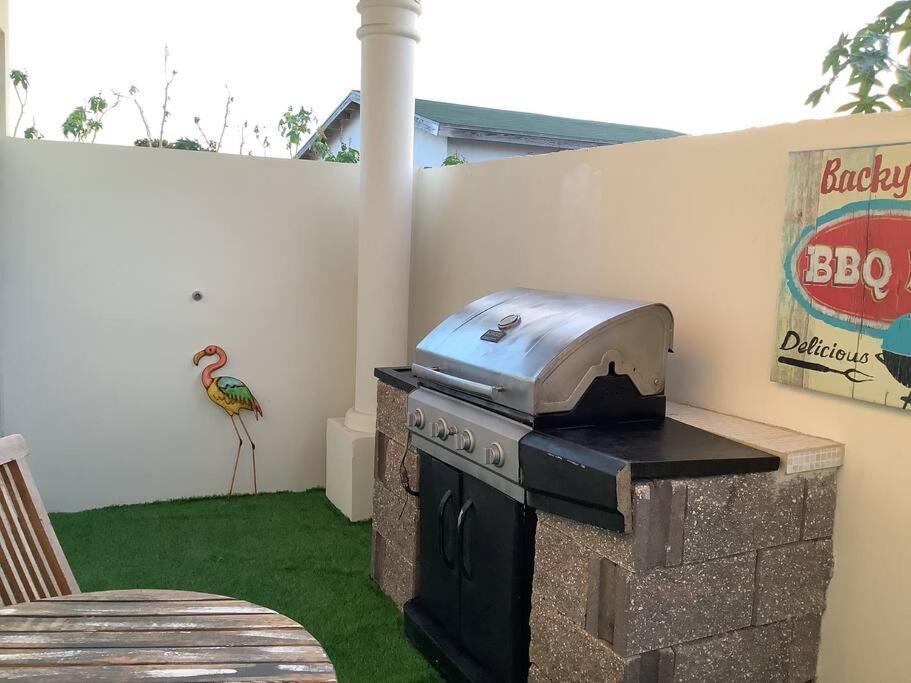 Cozy 1-Bedroom Apartment Minutes Away Drive To Mangel Halto Beach Savaneta Exterior foto